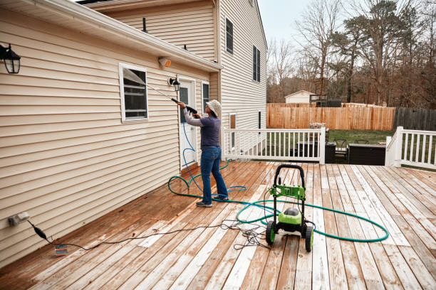 Garage Pressure Washing in Johnsburg, IL